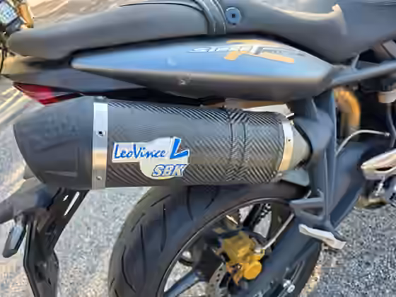 Scarico LeoVince SBK in carbonio