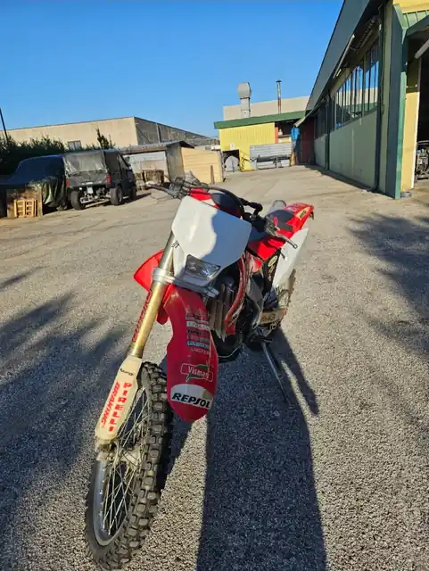 Honda CRF 250R Enduro 2008 - foto 2